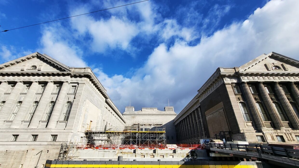 Mitte: Deutlicher Baufortschritt Beim Umbau Des Pergamonmuseums ...