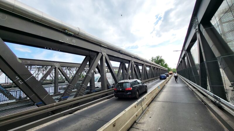 Verkehrschaos An Elsenbrücke Neue Markierungen Auf A100 Bringen Kaum Entlastung - qlcrz8h